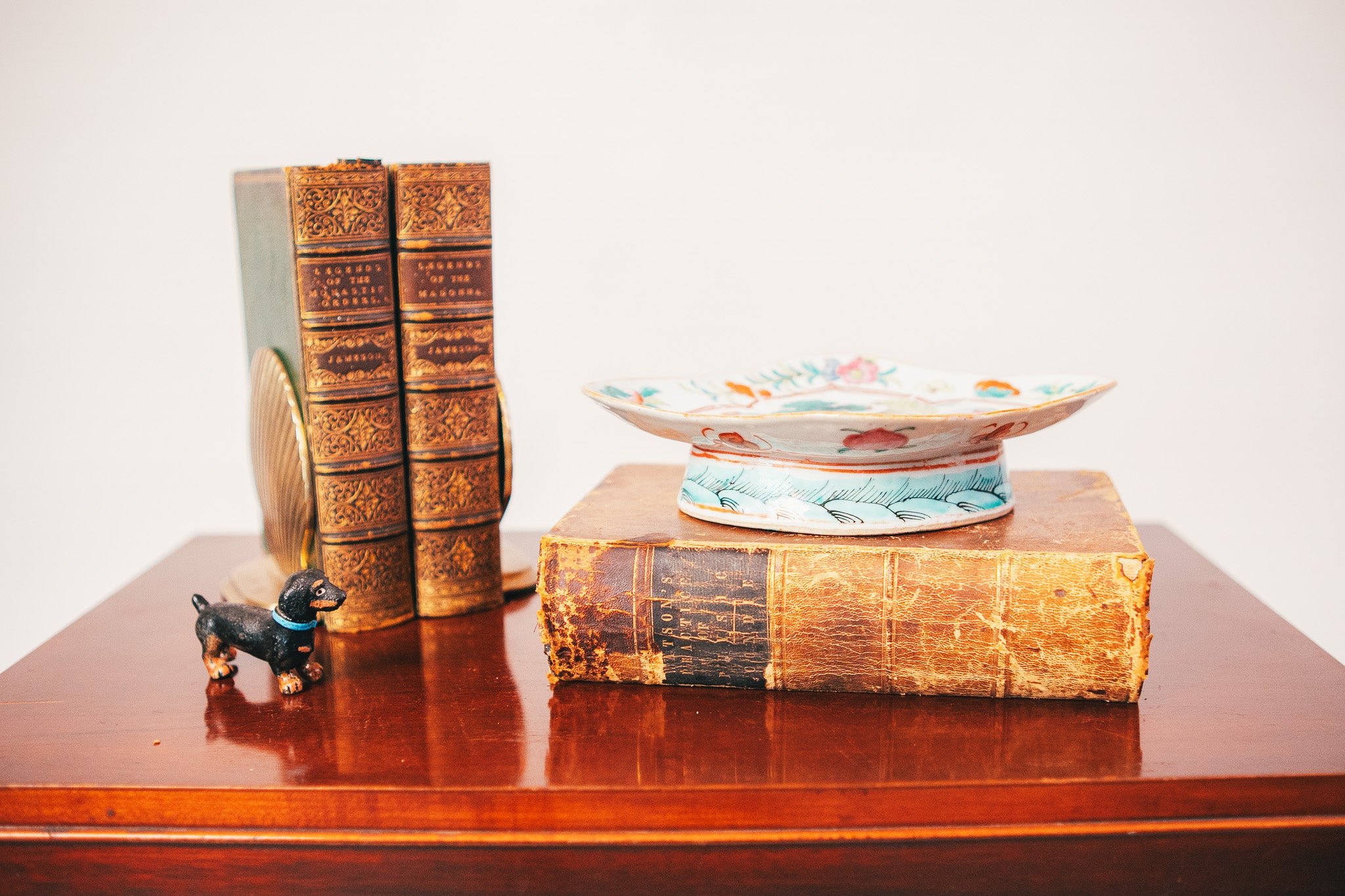 Antique Chinese Export Porcelain Hand Painted Footed Fruit Bowl