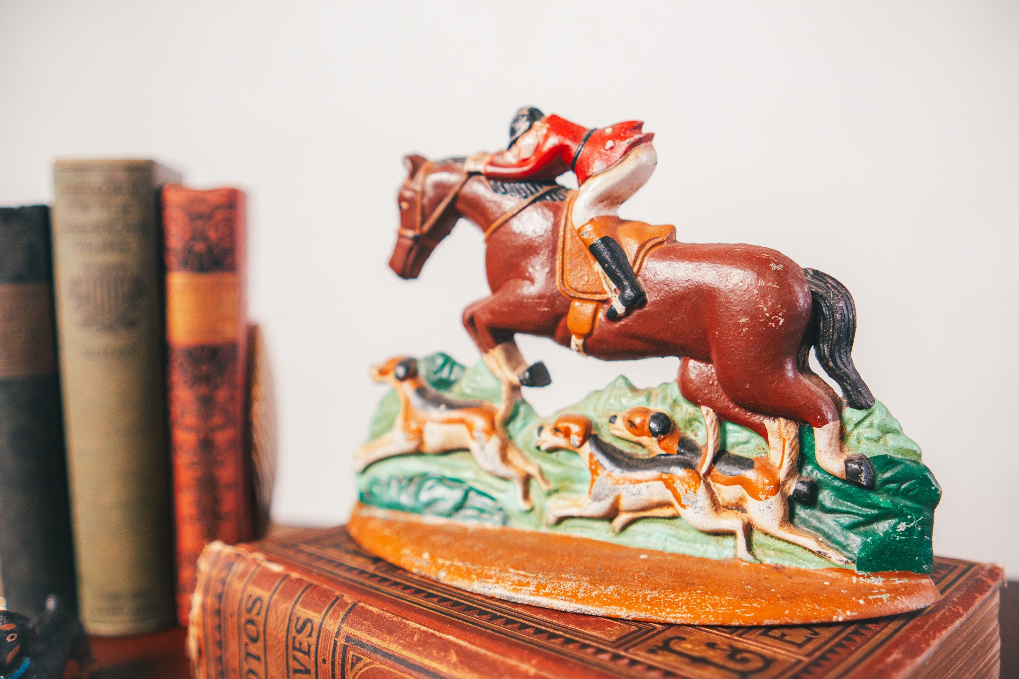 Cast Iron Horse & Hound “Fox Hunting” Doorstop