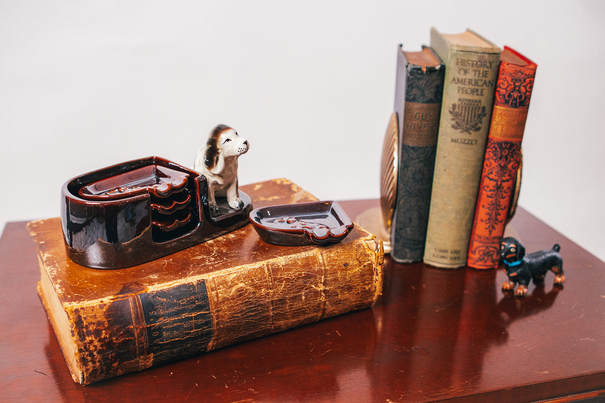 20th Century Hound Dog Nesting Ashtray Set