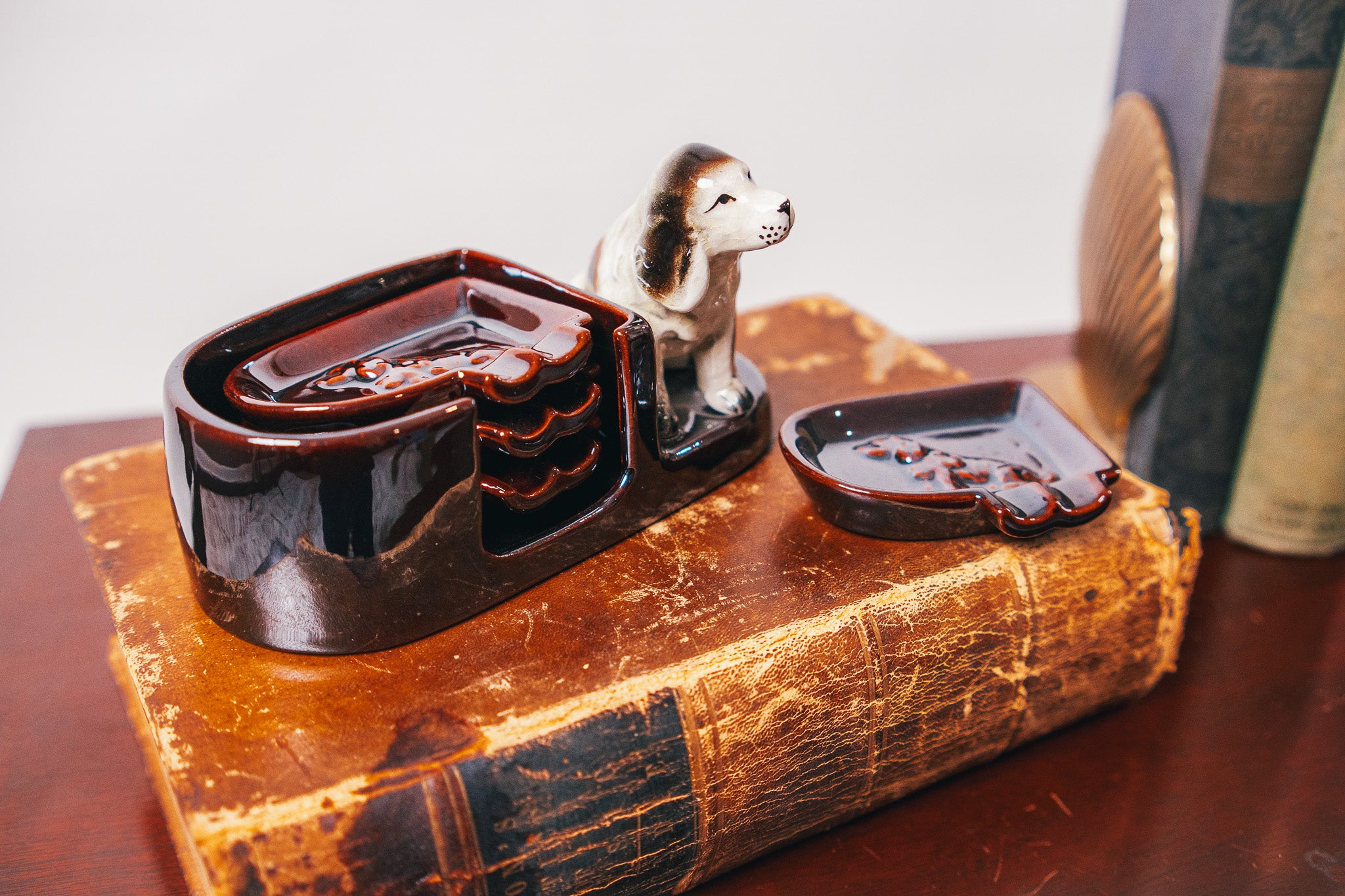 20th Century Hound Dog Nesting Ashtray Set