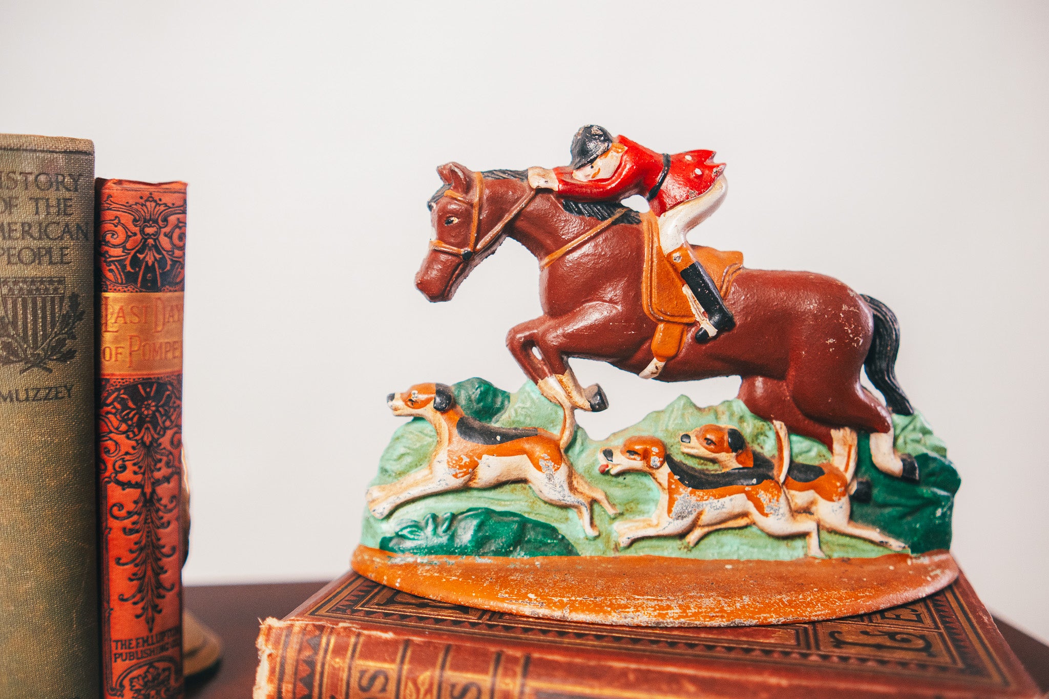 Cast Iron Horse & Hound “Fox Hunting” Doorstop