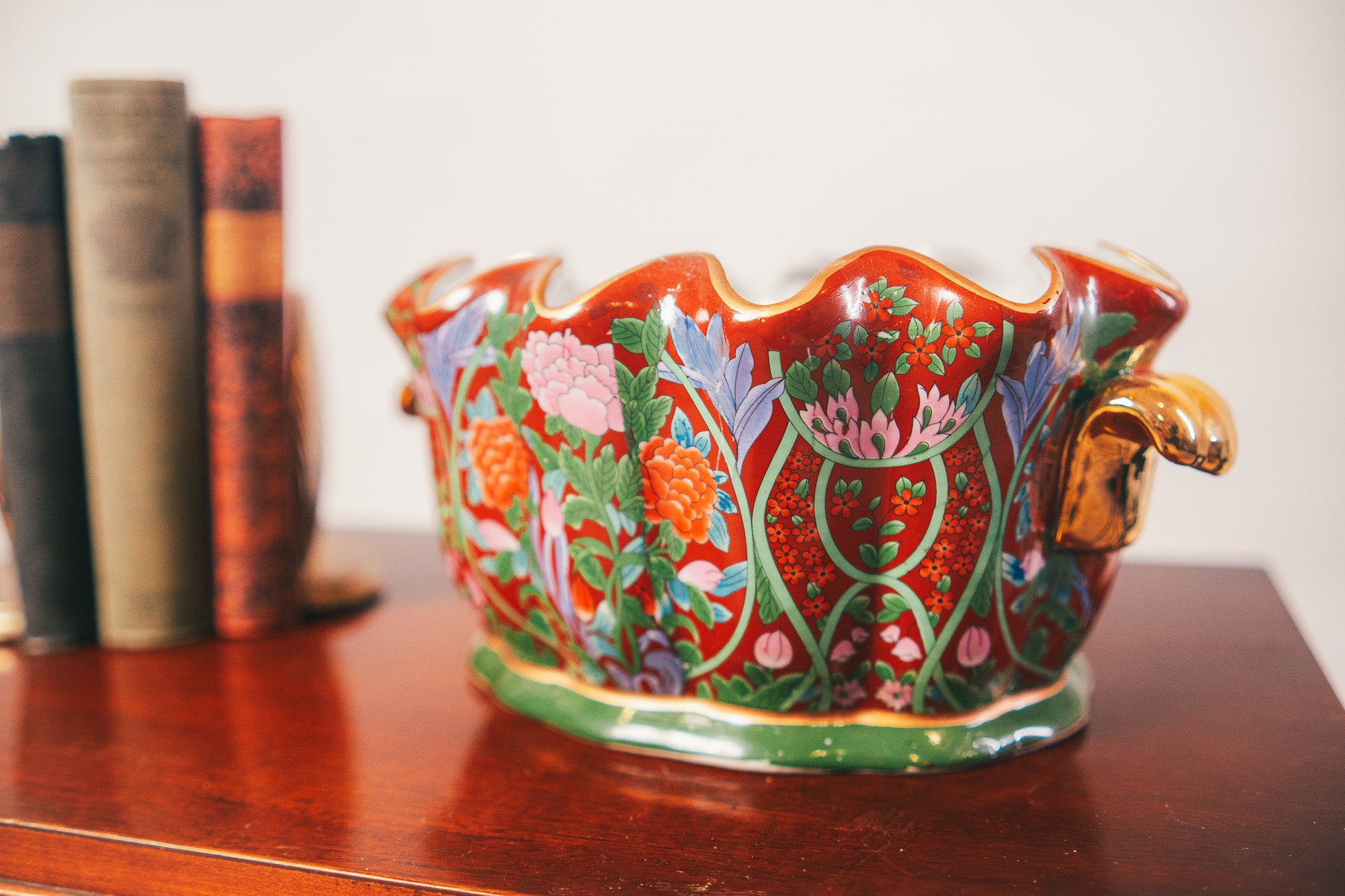 20th Century Chinese Porcelain Foot Bath