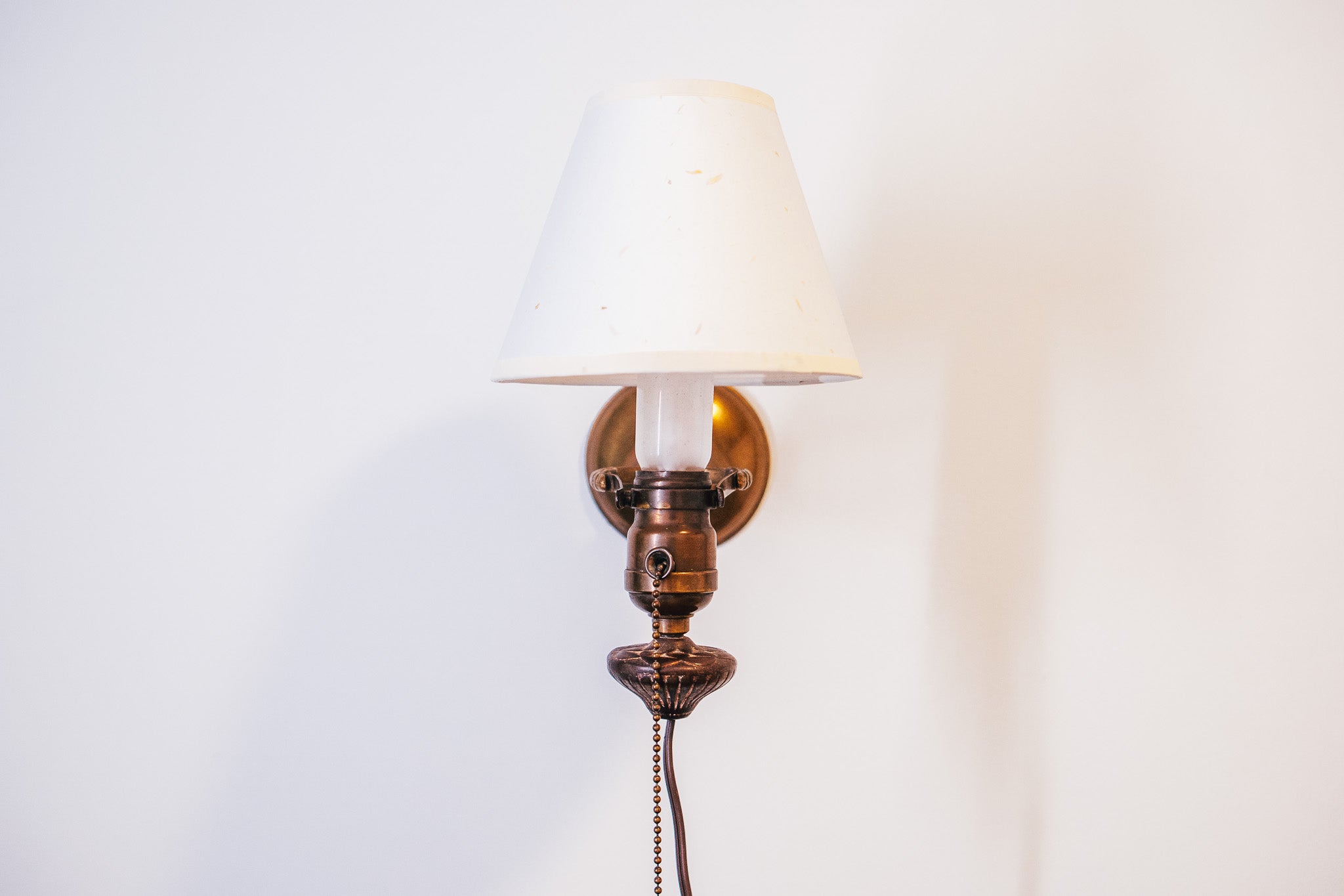 Vintage Solid Brass Nautical Gimbaled Accent Lamp (with shade)